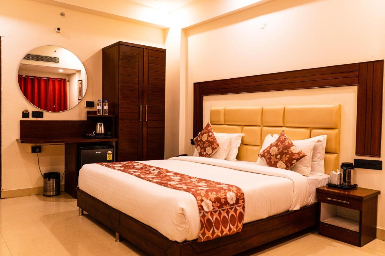 Hotel Doon'S Pride Dehradun Exterior photo
